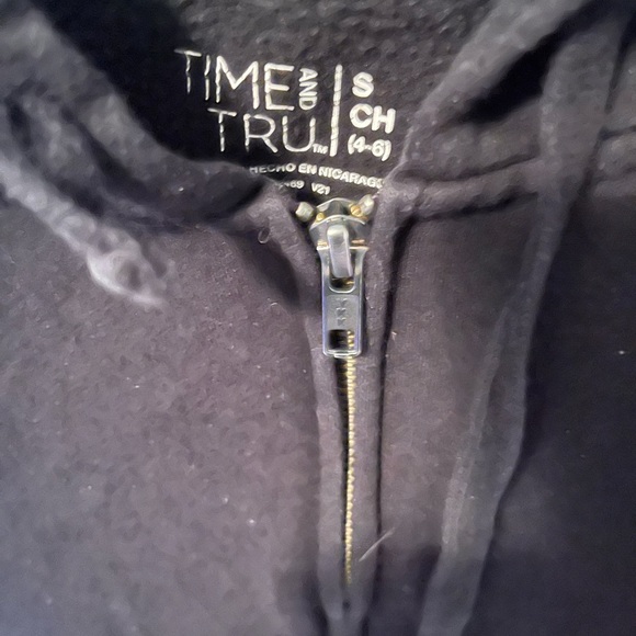 2 jackets with hoods - Picture 2 of 5